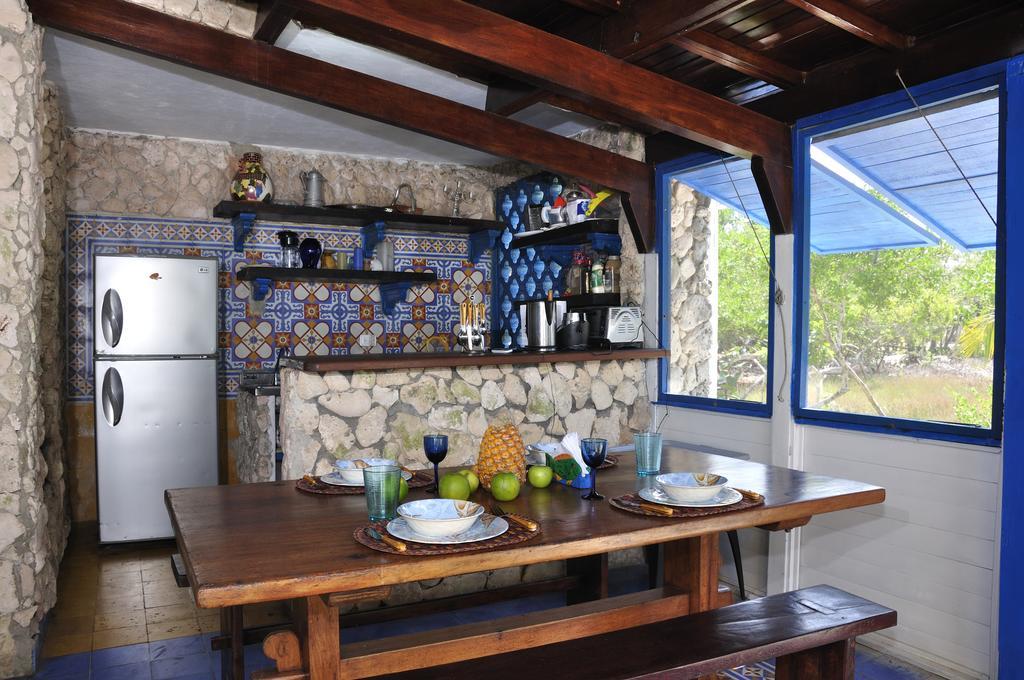 Casa Gaviota Baru Beach House Hotel Exterior photo